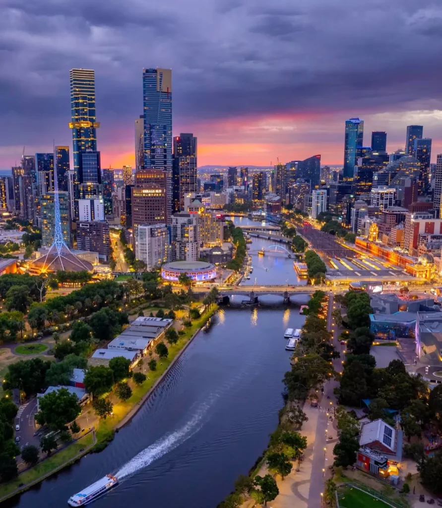 stroll-along-the-yarra-river