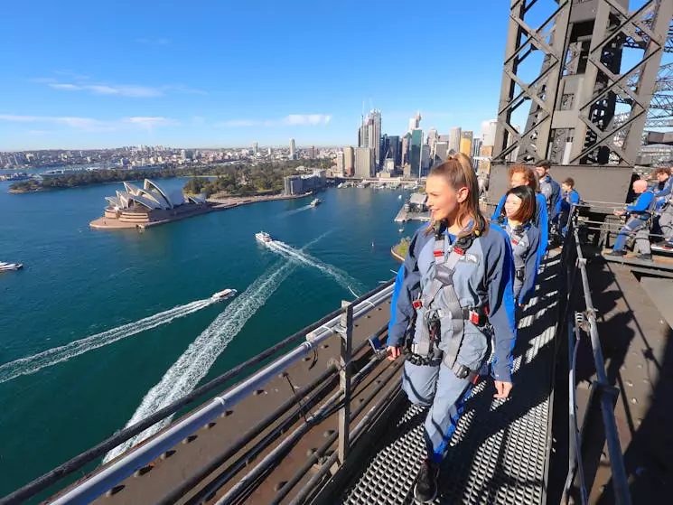 sydney-harbour-bridge-climb-walk